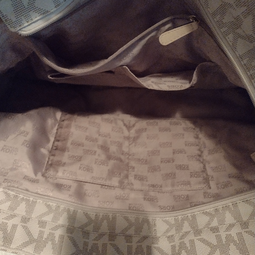 Michael kors XL weekender - Picture 3 of 3